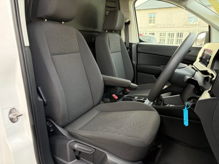 2023 Volkswagen Caddy - photo 8