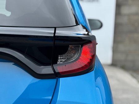2020 Toyota Yaris - photo 17