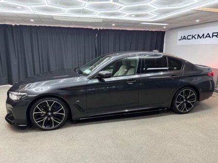 2021 BMW 5-Series - photo 5