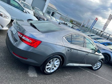 2022 Skoda Superb - photo 8