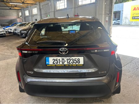 2025 Toyota Yaris Cross - photo 19