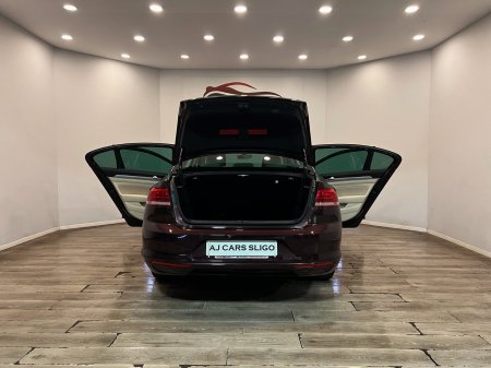 2019 Volkswagen Passat - photo 5
