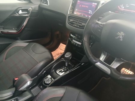 2017 Peugeot 2008 - photo 11