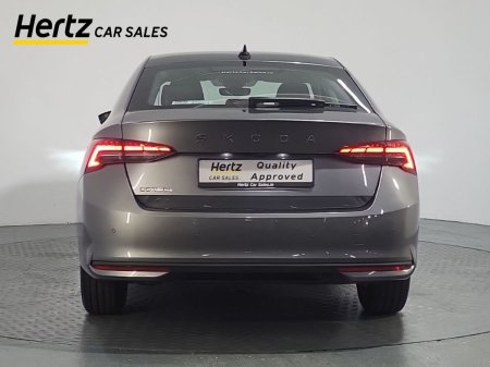 2025 Skoda Octavia - photo 4