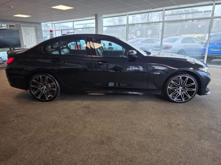 2023 BMW 3-Series - photo 3