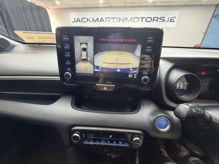 2021 Toyota Yaris - photo 25