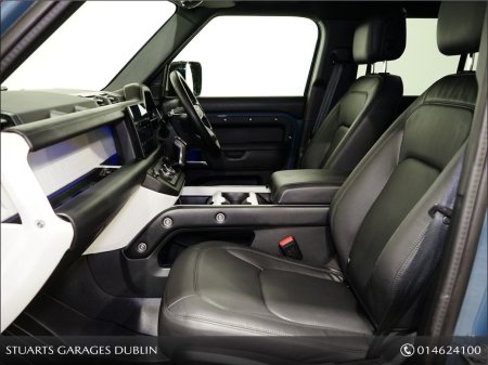 2025 Land Rover Defender - photo 3