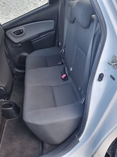 2015 Toyota Yaris - photo 21