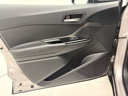 2019 Toyota C-HR - photo 16