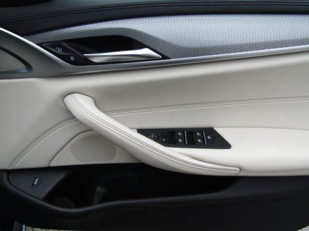 2018 BMW 5-Series - photo 31