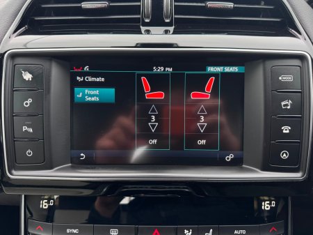 2017 Jaguar XE - photo 27