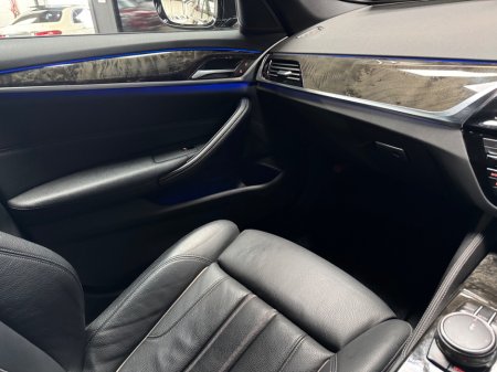 2017 BMW 5-Series - photo 24