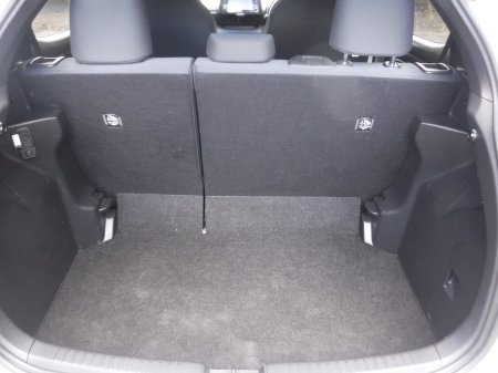 2021 Toyota Yaris - photo 11