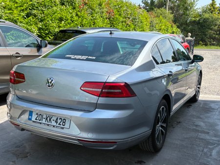 2020 Volkswagen Passat - photo 6