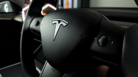 2023 Tesla Model Y - photo 32