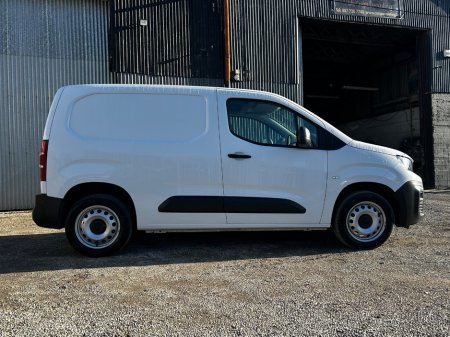 2024 Peugeot Partner - photo 3