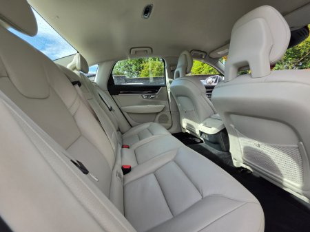2017 Volvo S90 - photo 24