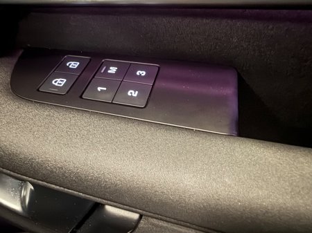 2024 Land Rover Discovery - photo 25
