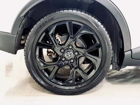 2019 Toyota C-HR - photo 19