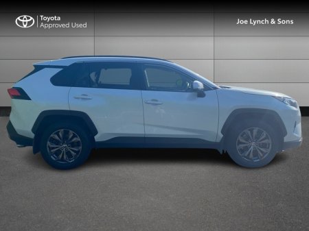 2023 Toyota RAV4 - photo 3