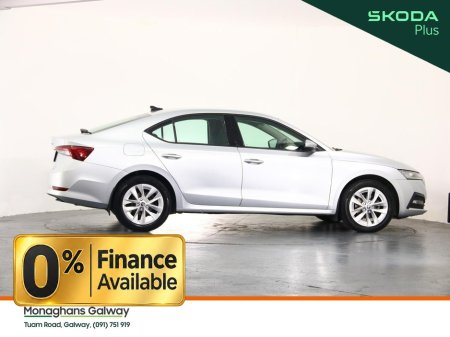 2024 Skoda Octavia - photo 2