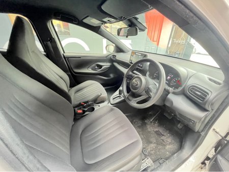 2021 Toyota Yaris - photo 8