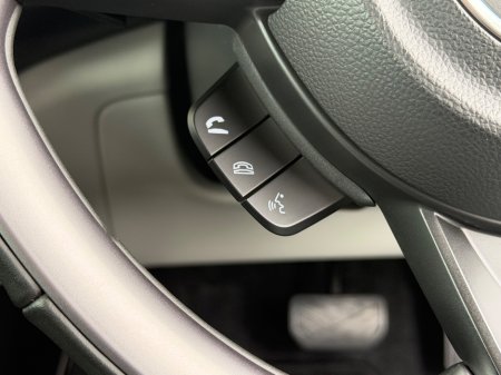 2024 Suzuki Swift - photo 6