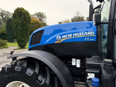 2014 New Holland T7.200 - photo 10