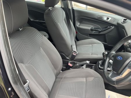 2016 Ford Fiesta - photo 13