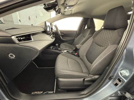 2023 Toyota Corolla - photo 6