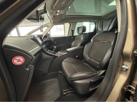 2018 Renault Grand Scenic - photo 11