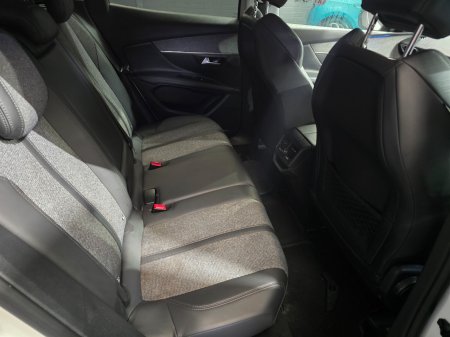 2017 Peugeot 3008 - photo 16