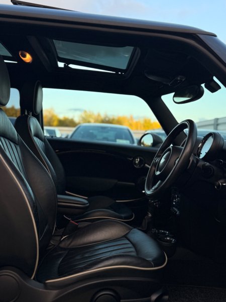 2011 Mini Cooper - photo 29