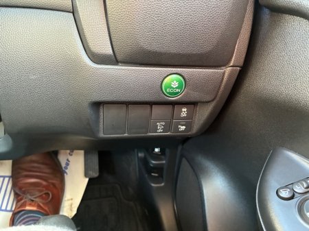2017 Honda Fit - photo 16