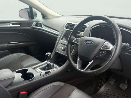 2018 Ford Mondeo - photo 2