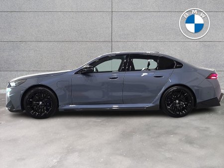 2026 BMW M5 - photo 3