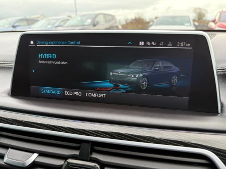2020 BMW 7-Series - photo 30