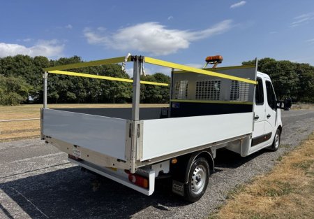 2021 Nissan NV400 - photo 2