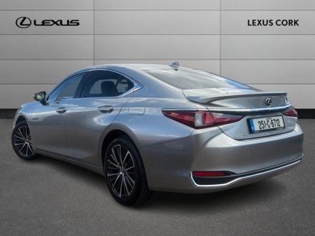 2025 Lexus ES - photo 3