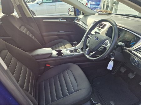 2017 Ford Mondeo - photo 15