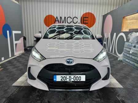 2020 Toyota Yaris - photo 2
