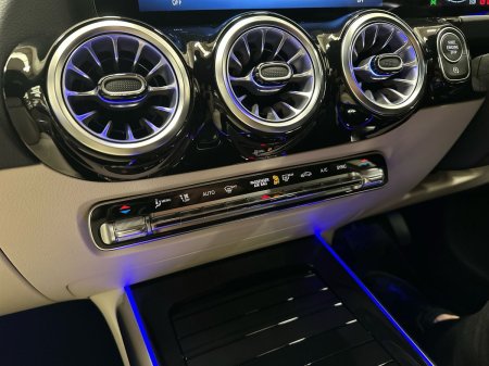 2026 Mercedes-Benz GLA - photo 11