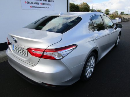 2020 Toyota Camry - photo 6