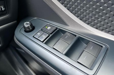 2022 Toyota C-HR - photo 16