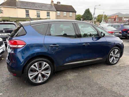 2017 Renault Scenic - photo 17