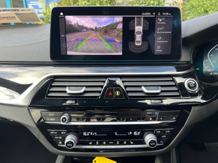 2021 BMW 5-Series - photo 7