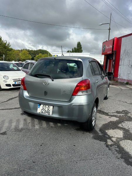 2007 Toyota Vitz - photo 30