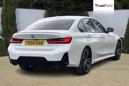 2024 BMW 3-Series - photo 4