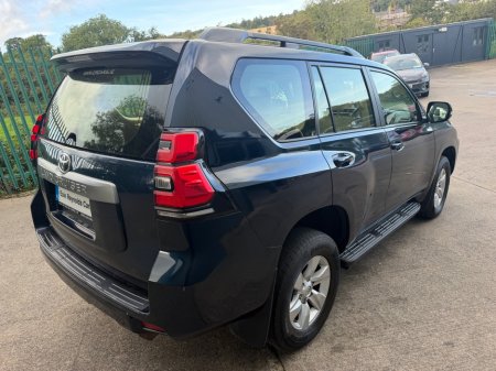 2018 Toyota Land Cruiser - photo 4