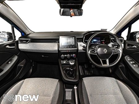 2025 Renault Clio - photo 2